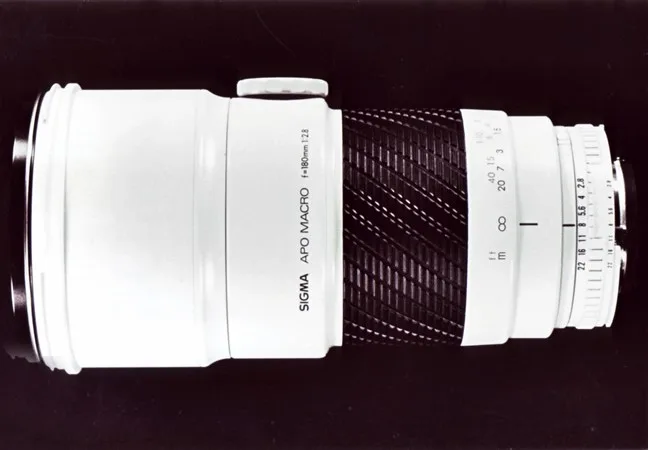 Sigma MF 180mm f/2.8 APO Macro