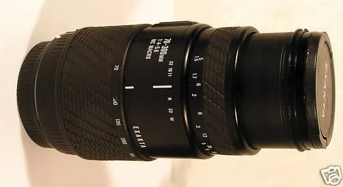 Exakta 70-300mm f/4-5.6 MC Macro