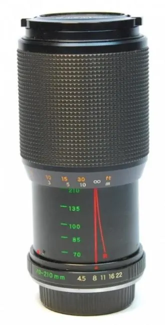 Yashica ML 70-210mm f/4.5 Macro