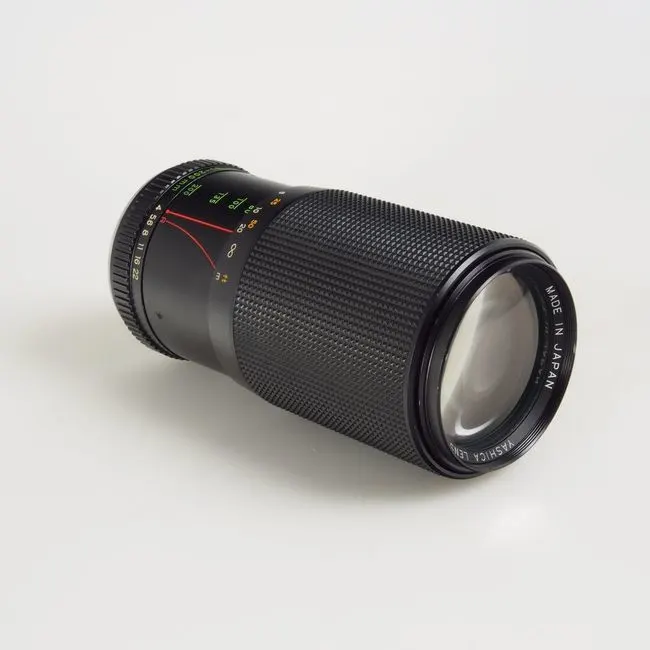 Yashica ML 80-200mm f/4