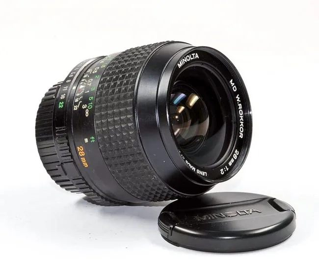 Minolta MD W.Rokkor 28mm f/2.0