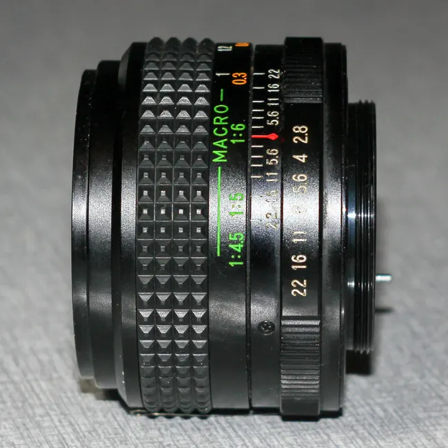 Mitakon 28mm f/2.8 Wide MC Ø49