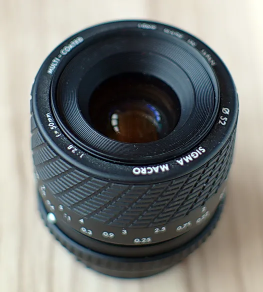 Sigma 50mm f/2.8 Macro