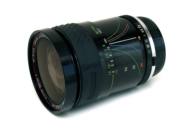 Vivitar Series 1 24-70mm f/3.8-4.8
