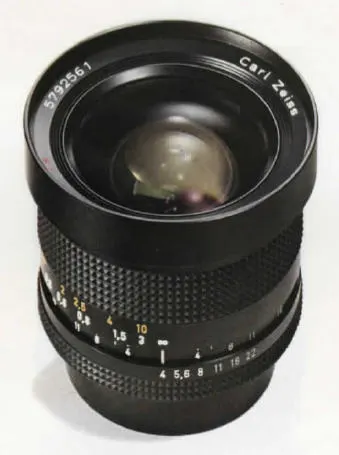 Carl Zeiss Distagon T 18mm f/4 C/Y
