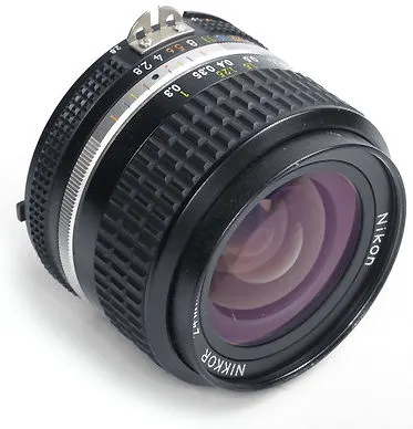 Nikon Nikkor 24mm f/2.8 Ai