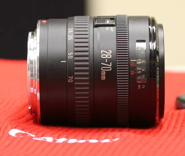 anon EF 28-70mm f/3.5-4.5 II