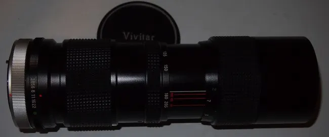Vivitar 85-205mm f/3.8 Auto Close Focusing
