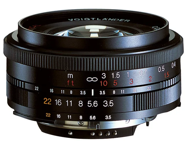 Voigtlander 20mm f/3.5 Color Skopar SL II