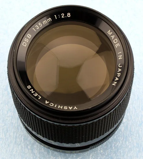 Yashica Yashinon DSB 135mm f/2.8