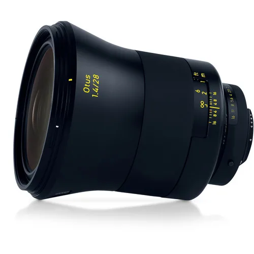 Zeiss Otus Distagon 28mm f/1.4