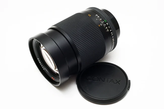 Carl Zeiss Planar 135mm f/2 C/Y