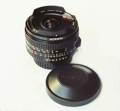 Minolta MD 16mm f/2.8 fish-eye