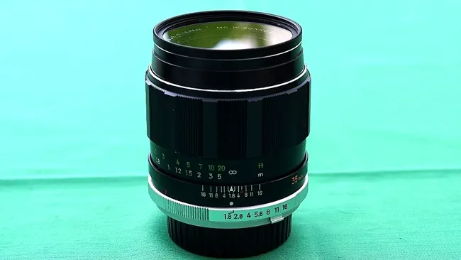 Minolta MC W. Rokkor-HH 35mm f/1.8 (MC-I Version)
