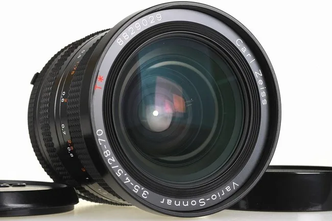 Carl Zeiss Vario-Sonnar T 28-70mm f/3.5-4.5 C/Y