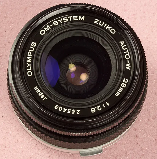 Olympus OM-System Zuiko Auto-W 28mm f/2.8