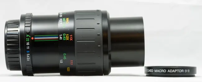 Cosina MF 100mm f/3.5 Macro