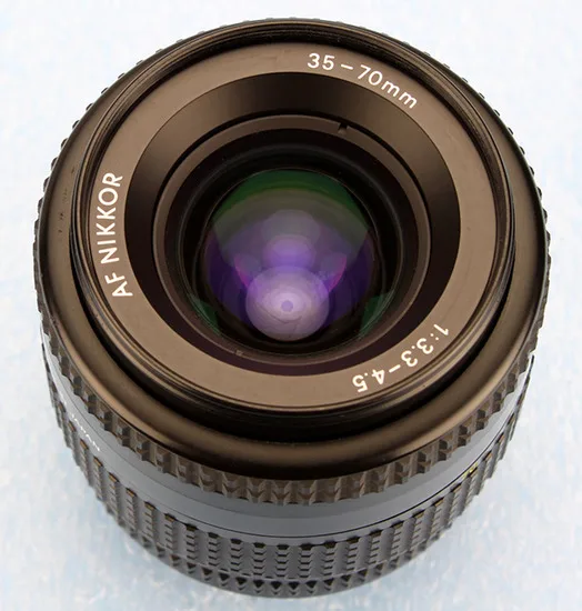 Nikon AF Nikkor 35-70mm f/3.3-4.5 (II)
