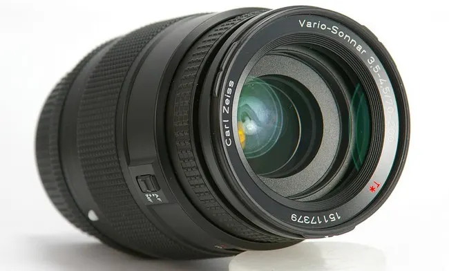 Carl Zeiss Vario-Sonnar T 70-200mm f/3.5-4.5 N