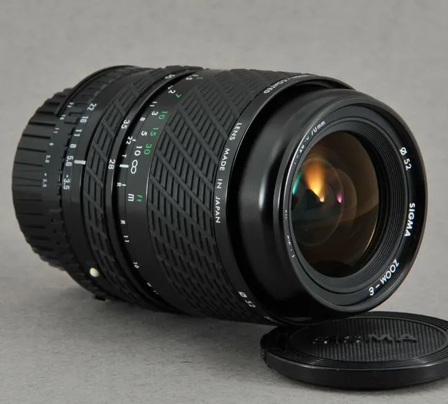 Sigma MF 28-70mm f/3.5-4.5 MC Zoom-Epsilon