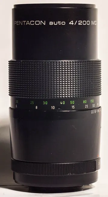 Pentacon 200mm f/4.0 Auto MC (6 blades)