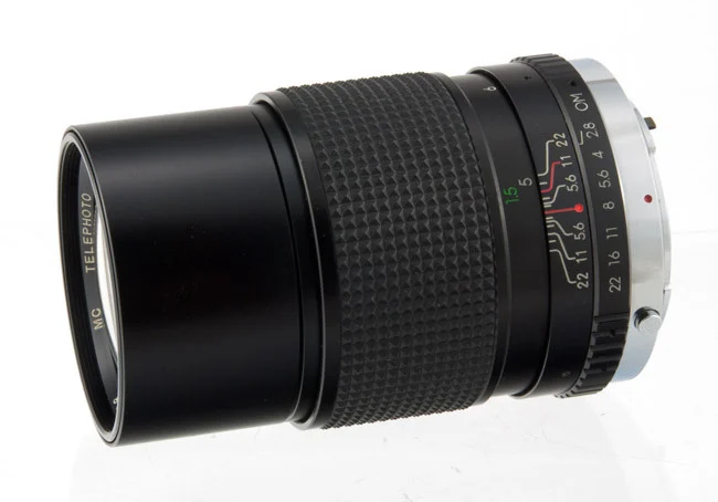 Vivitar 135mm f/2.8 MC Telephoto (number 89*)