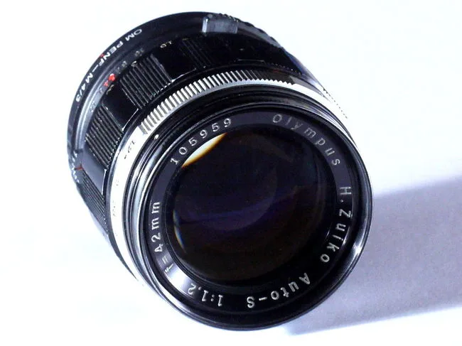 Olympus H.Zuiko Auto-S 42mm f/1.2