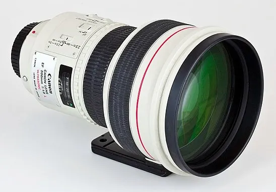 Canon EF 200mm f/1.8 L USM