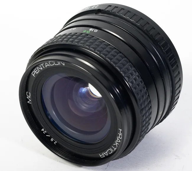 Prakticar 24mm f/2.8 MC