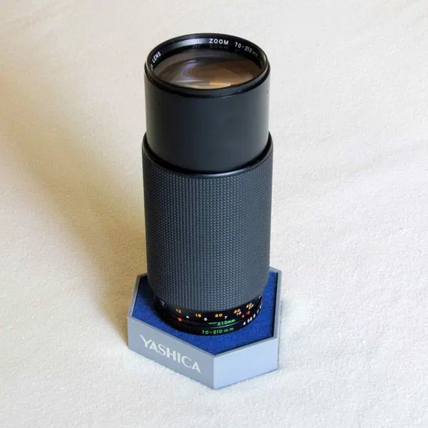 Yashica ML 70-210mm f/4