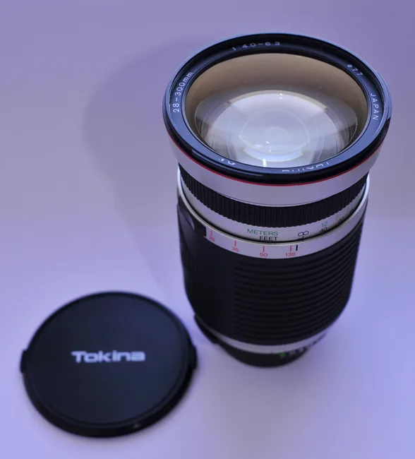 Tokina AF 28-300mm f/4.0-6.3 EMZ