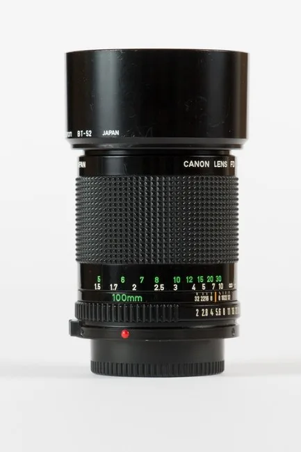Canon FDn 100mm f/2