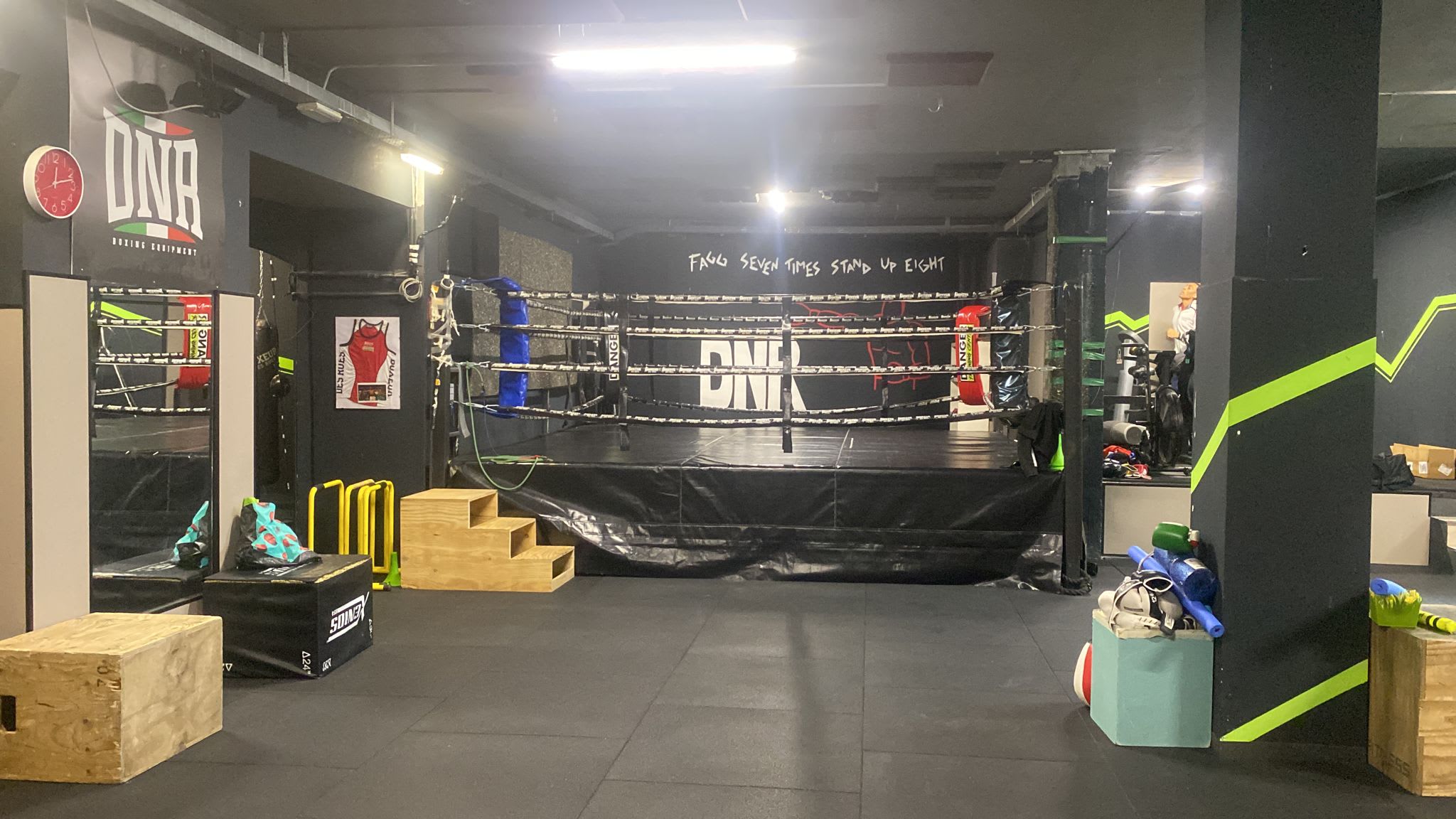 DNR Boxing School