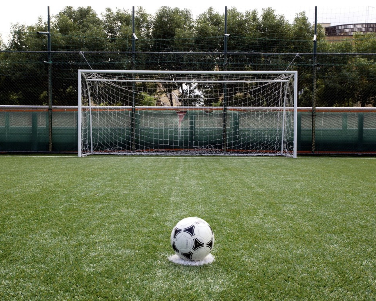Via Degli Olimpionici Roma Rm Orange Fitnes e Futbol Club - Roma - prenota - Fitprime