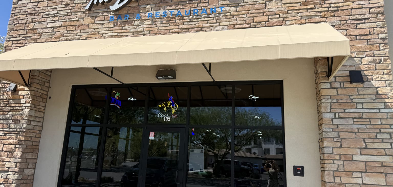 The Breakaway Bar & Grill – photo 1