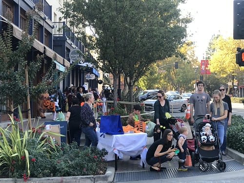 Trick or Treat Street – photo 1