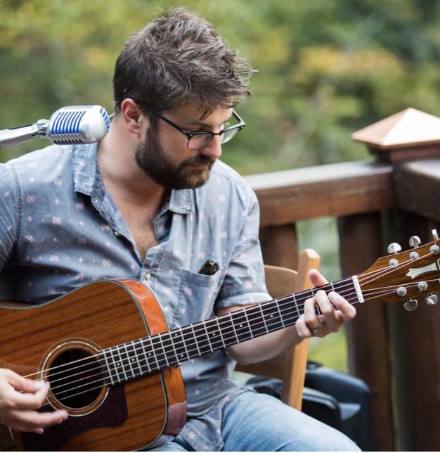 Live Music: Josh Lewis – photo 1