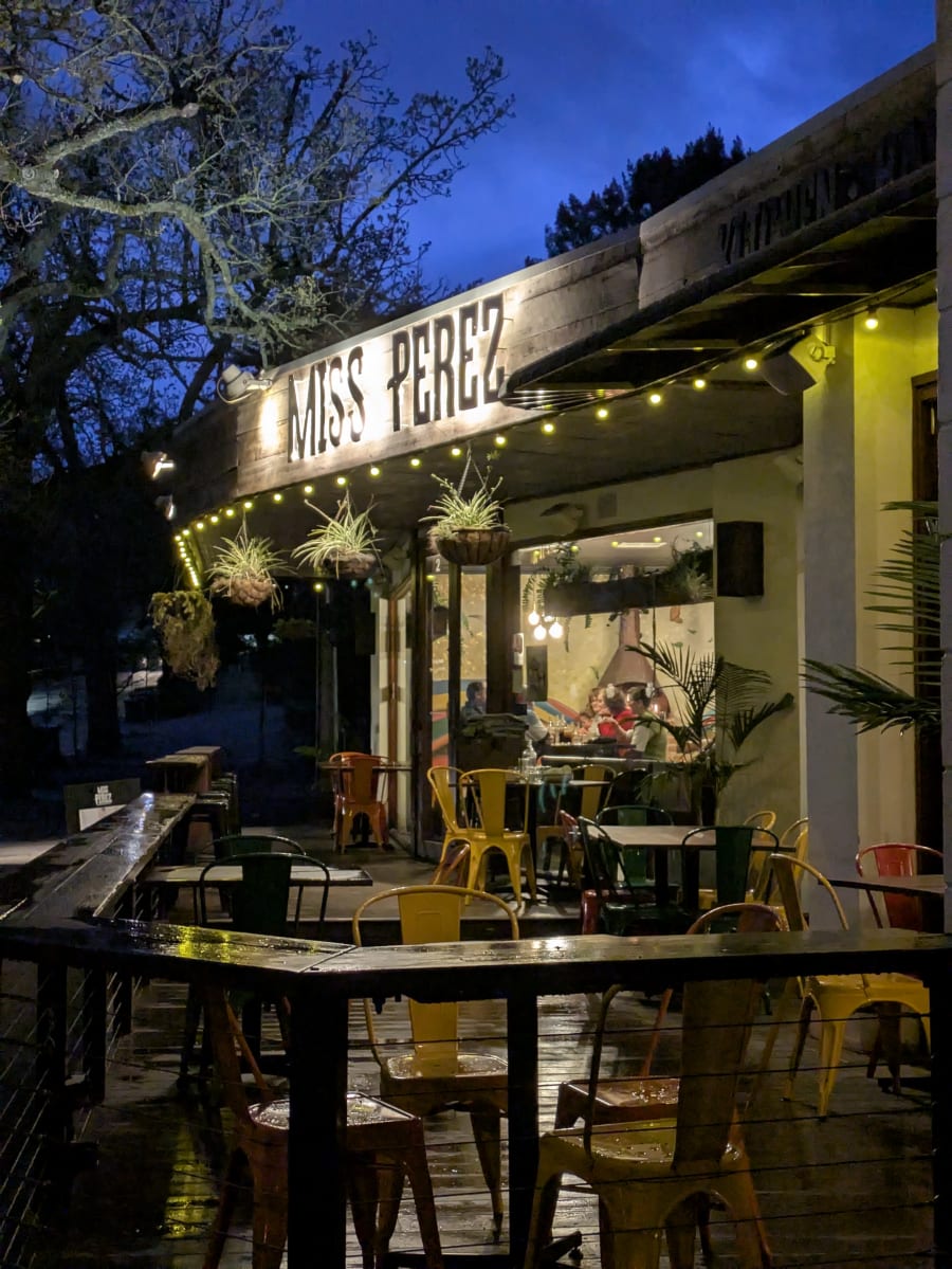 Miss Perez Kitchen & Bar – photo 3