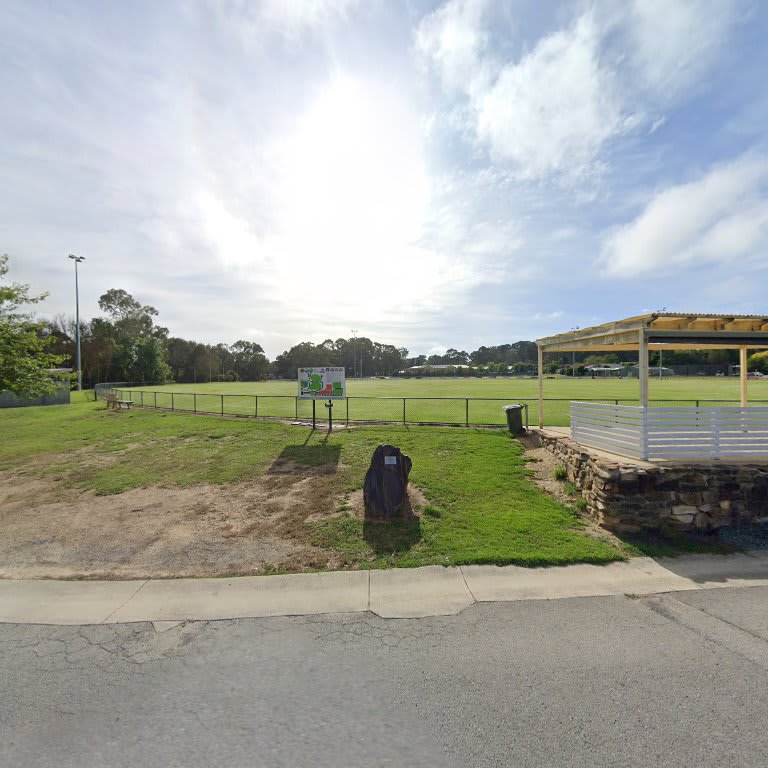 Woodside Recreation Ground – photo 4