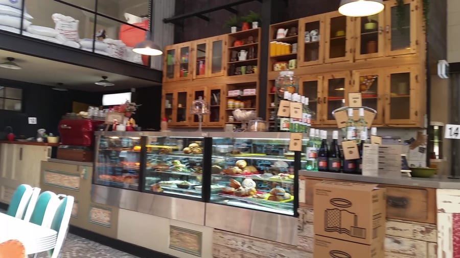 Uraidla Republic Cafe, Bakery & Brewery – photo 2