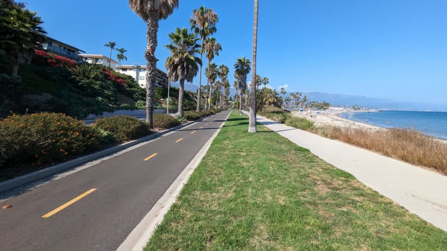 Leadbetter Beach – photo 5