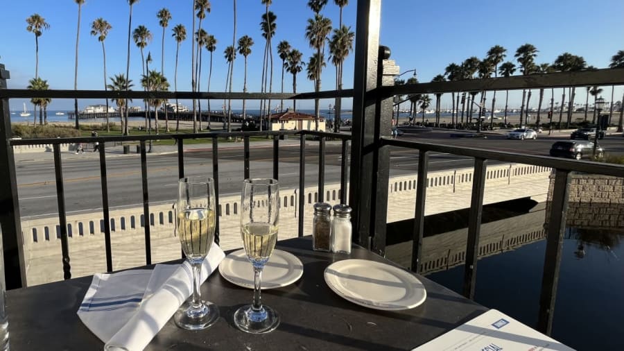 Bluewater Grill Seafood Restaurant Santa Barbara – photo 2