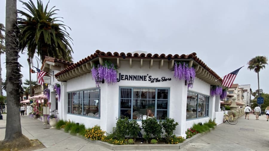 Jeannine's Restaurant & Bakery – photo 1