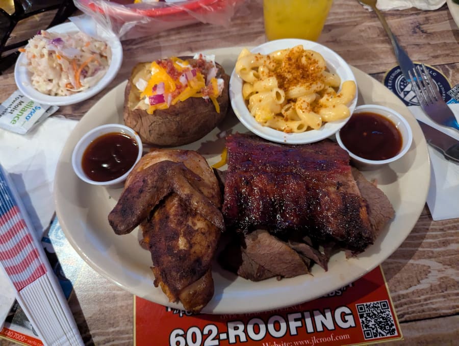 Dillon's KC BBQ at Wildlife World Zoo – photo 3