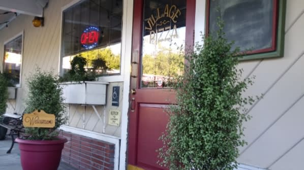 Village Pizza Restaurant – photo 2