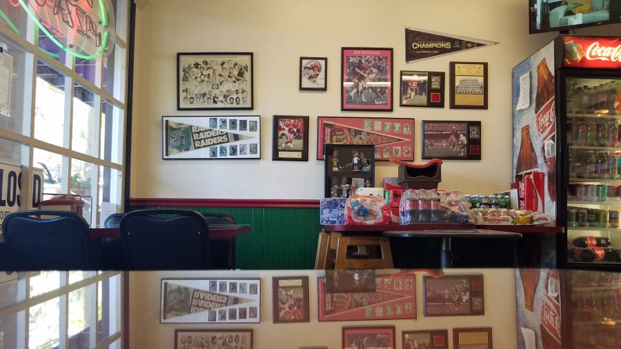 Zamboni's Pizza – photo 4