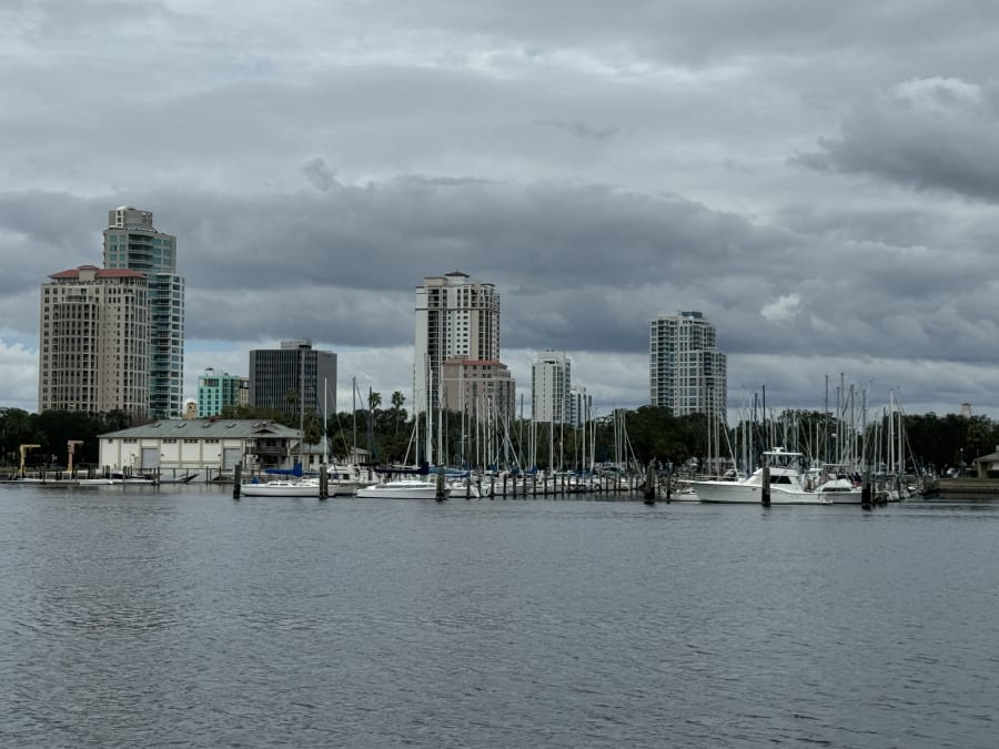 480 Bayshore Dr SE – photo 2