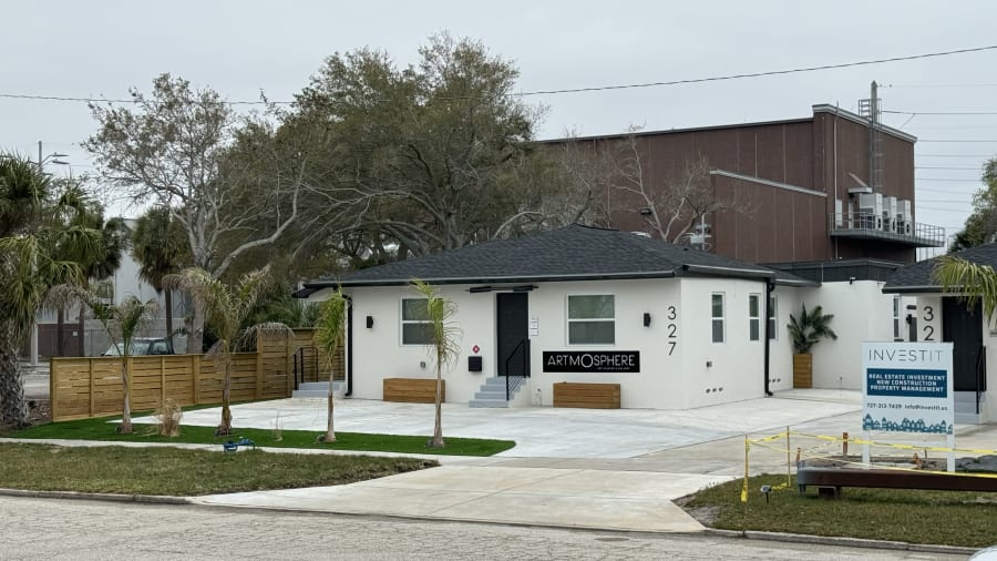 Open Studios Night + Art Talk at Artmosphere – photo 2