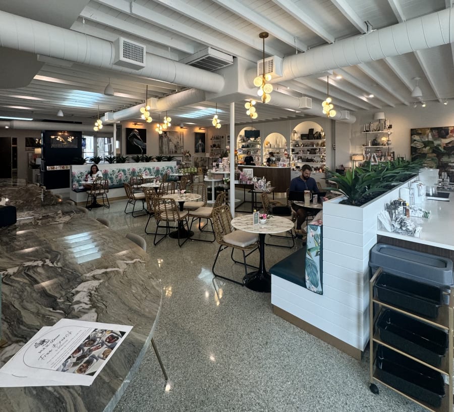 Pour and Decor – photo 4