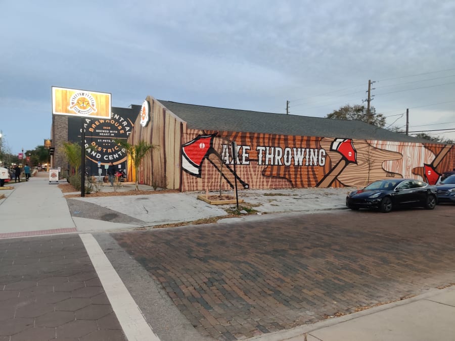 Hatchet Hangout - Axe Throwing St Pete – photo 5